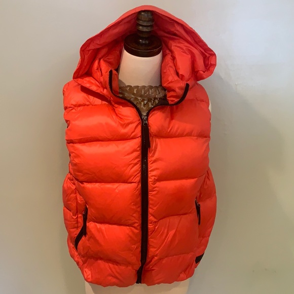 Calvin Klein Jackets & Blazers - Calvin Klein Neon Pink Puffer Detach Hooded Vest
